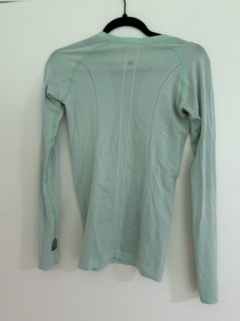 lululemon athletica Long Sleeve Seamless Top in Mint Green - Picture 2 of 2